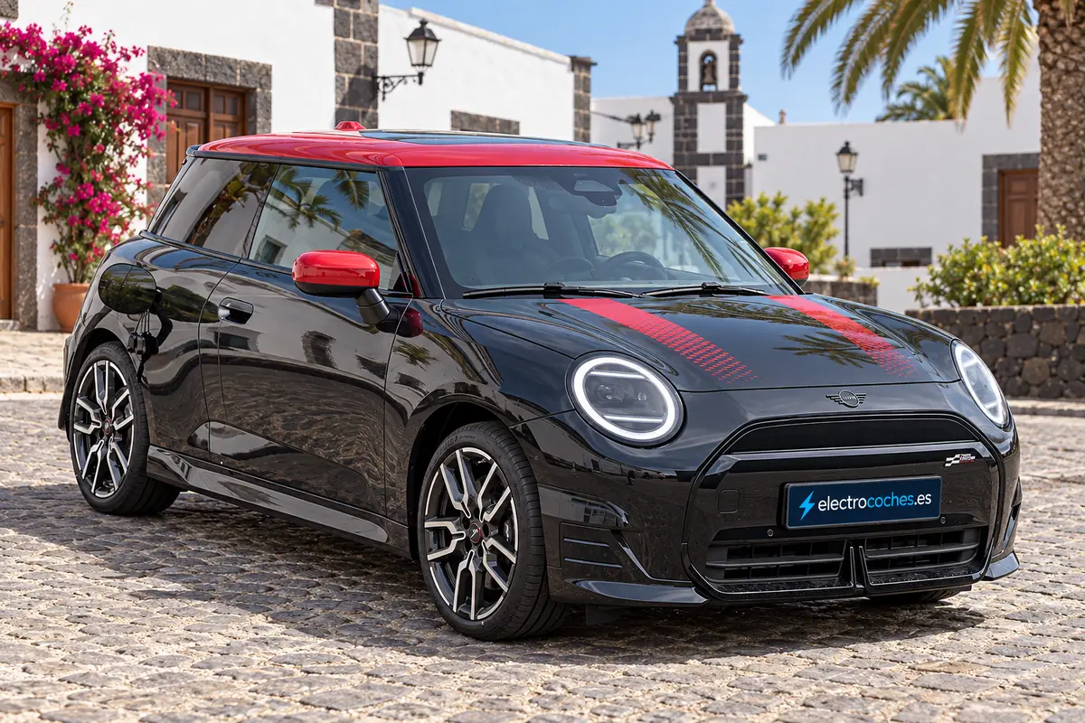 MINI Cooper Electric / SE · foto ilustrativa en Canarias