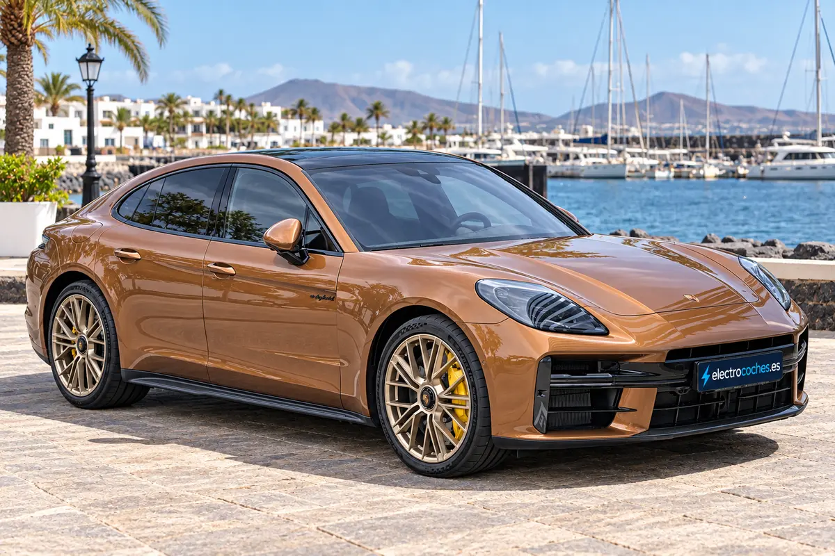 Porsche Panamera E-Hybrid · foto ilustrativa en Canarias
