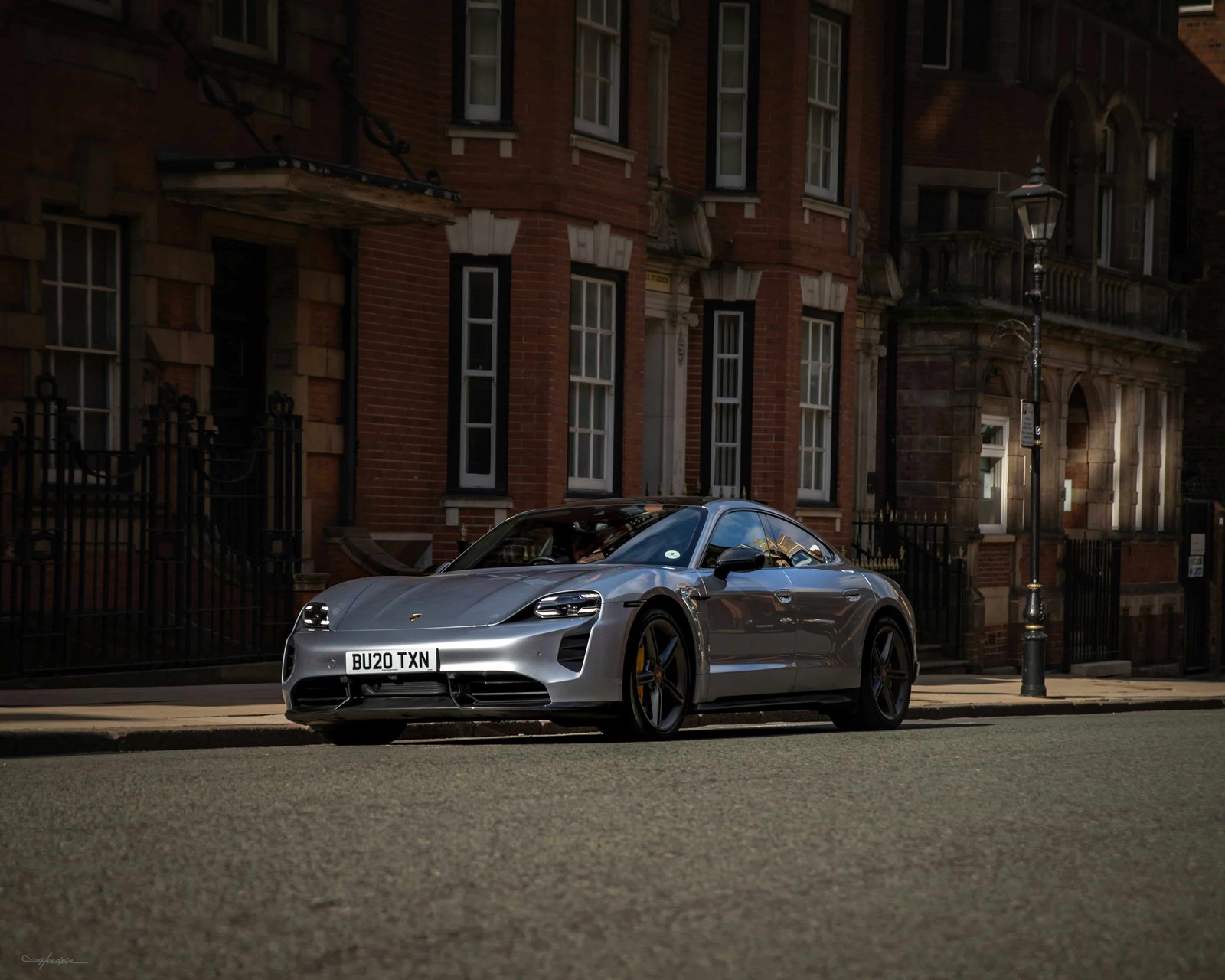 Porsche Taycan eléctrico importado a Canarias